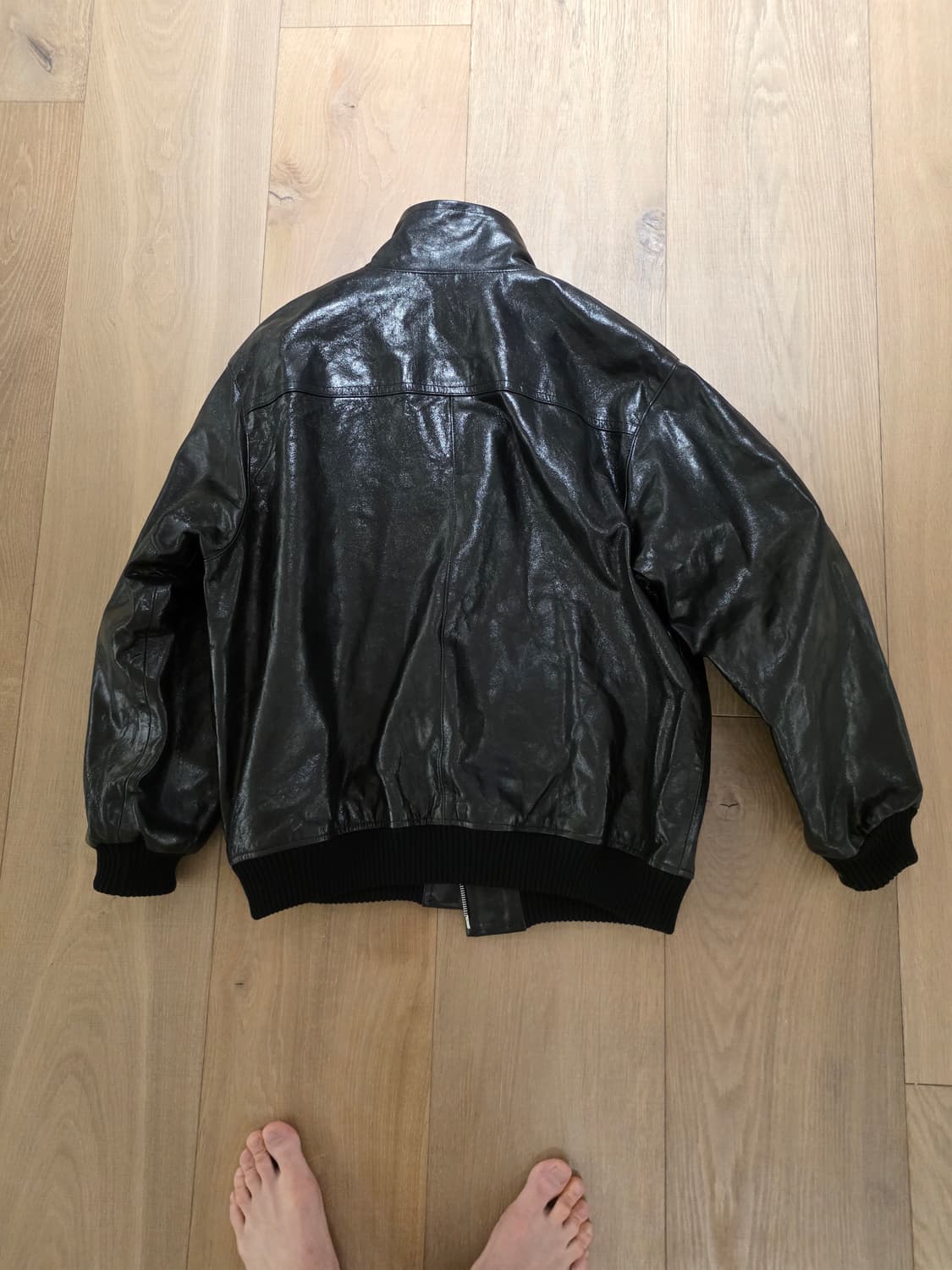 AURALEE 브랜드의 가죽 자켓입니다 사이즈 4

 상품이미지5