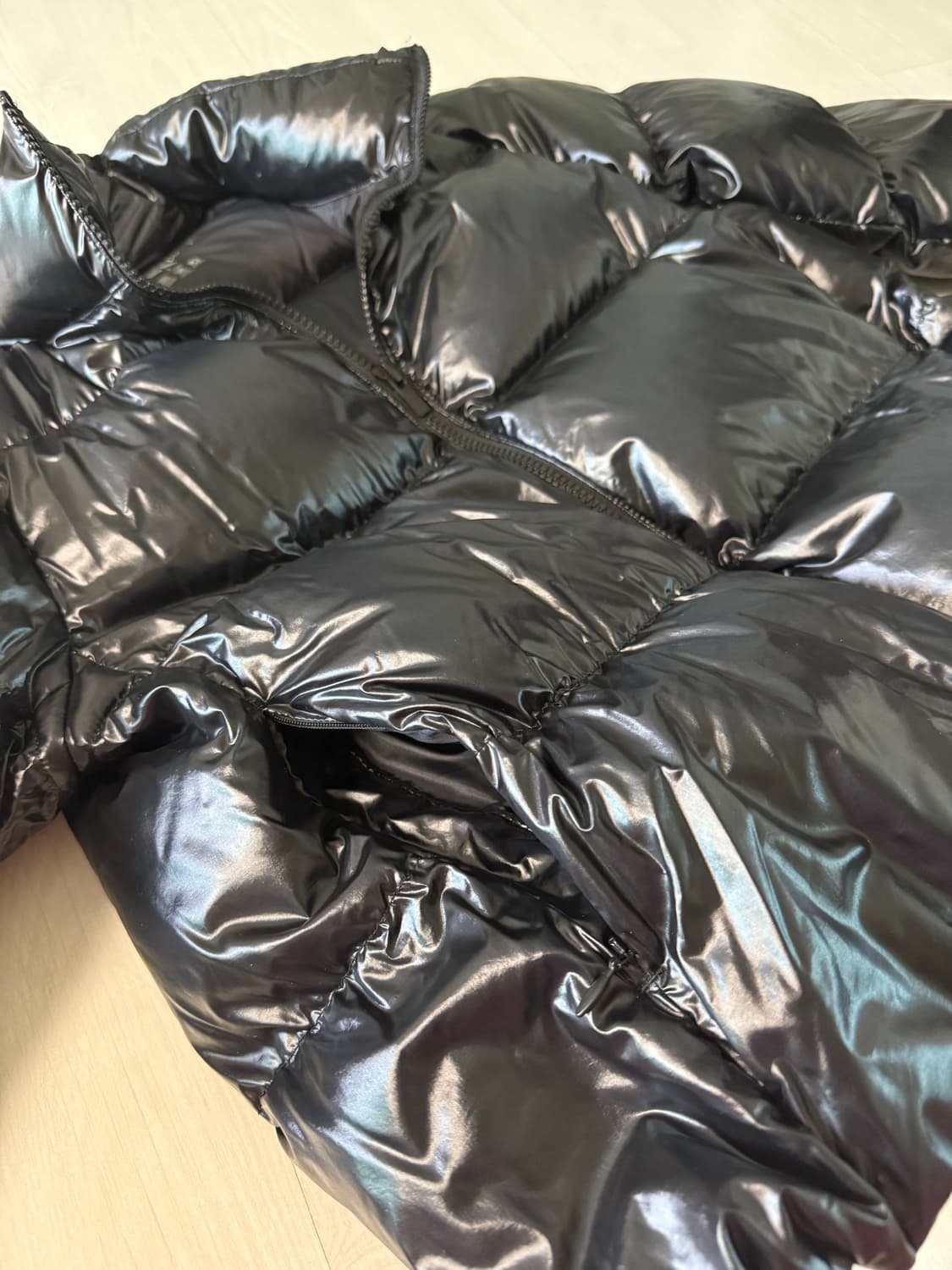 유니클로 울트라 라이트 다운 크롭 패딩 상품이미지4