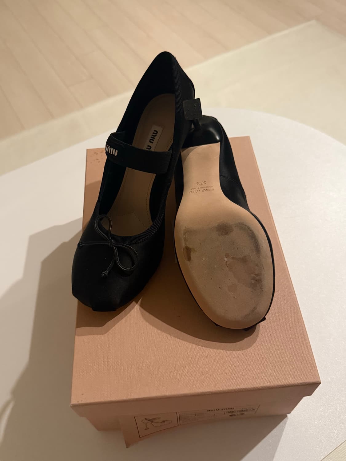 미우미우 새틴 발레리나 힐 37.5 상품이미지3