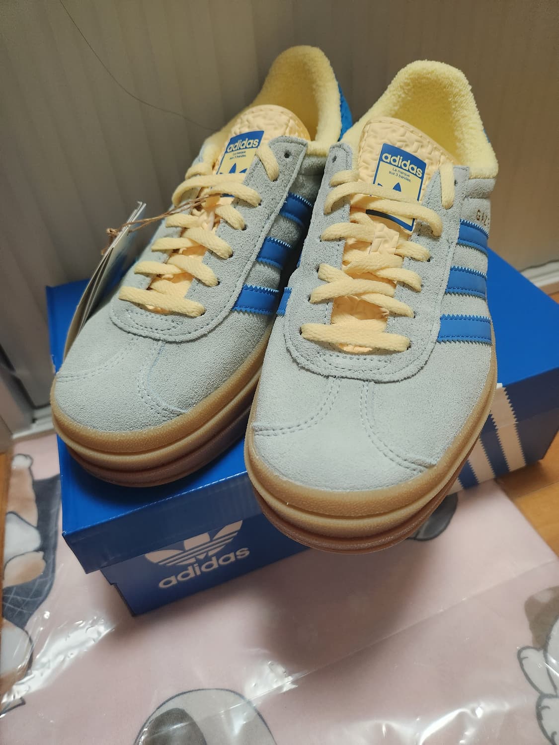 아디다스 가젤 볼드 230 상품이미지1