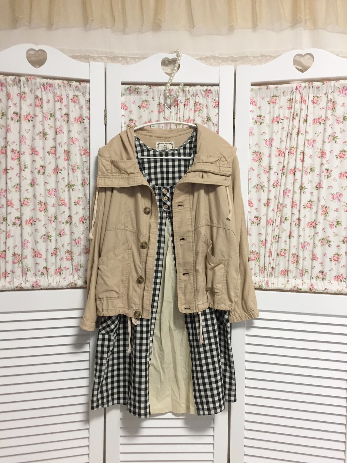 빈티지 어스뮤직 베이지 야상 자켓 상품이미지1