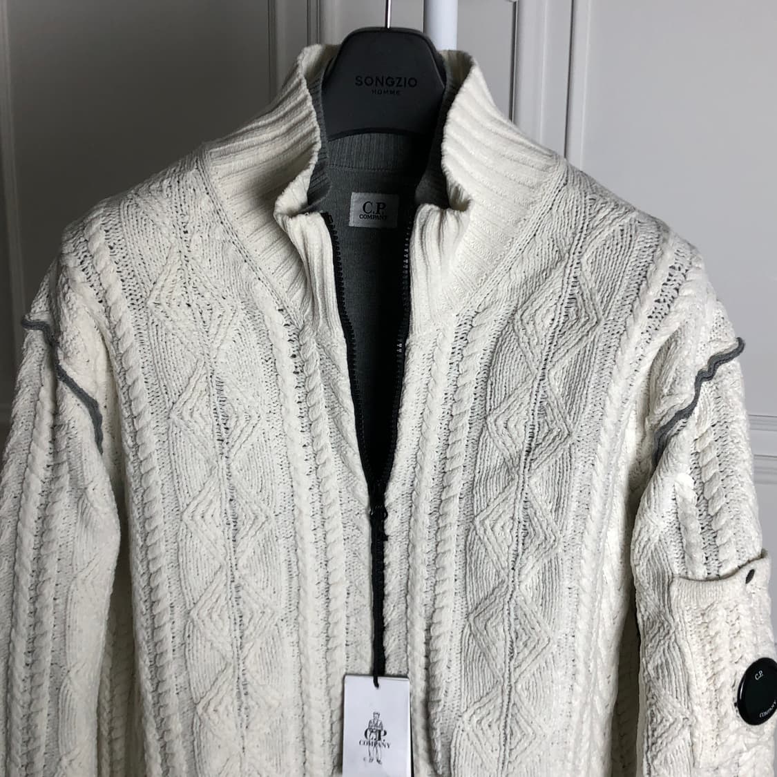 CP컴퍼니 투웨이 이중 집업니트 상품이미지3