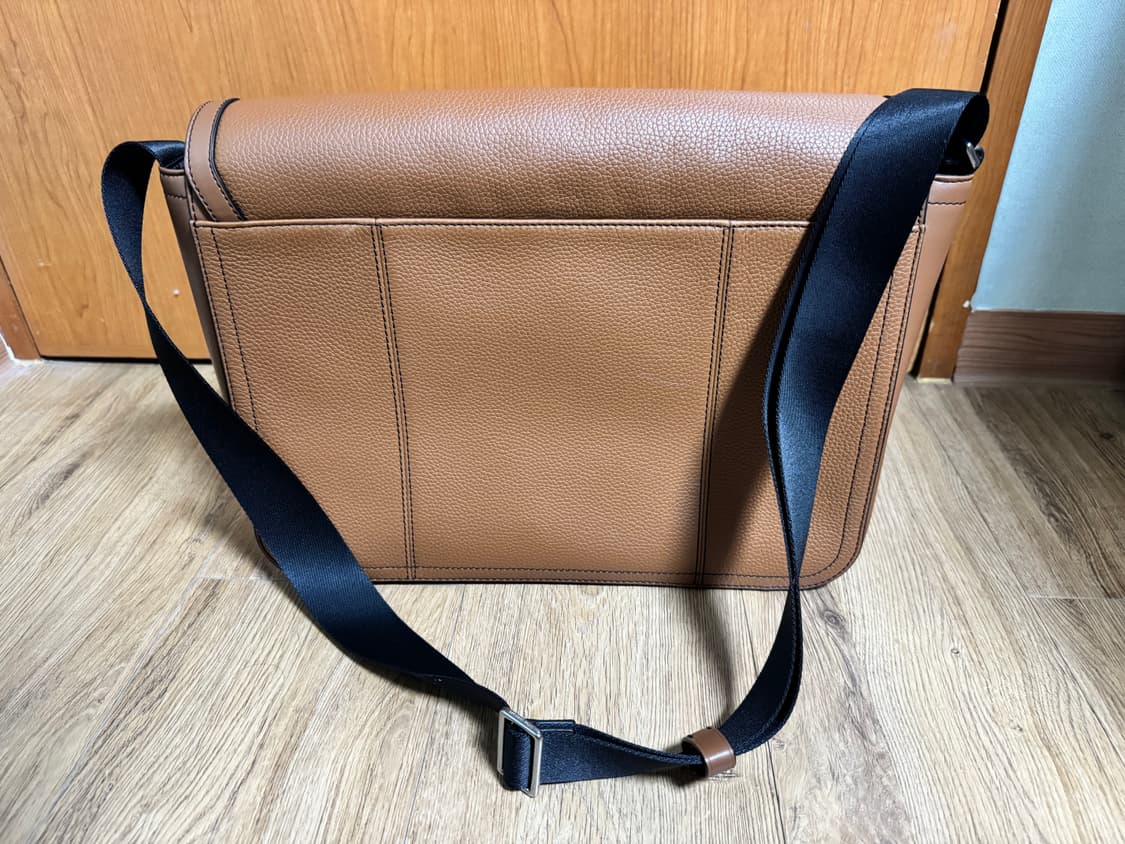 (미사용) 마이클코어스 남성 메신저백 Cooper color 상품이미지2