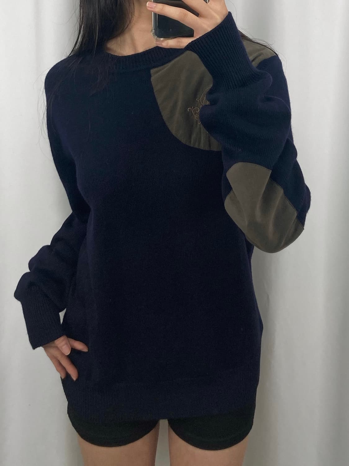 비비안웨스트우드 엘보우 패치 네이비 니트 상품이미지2