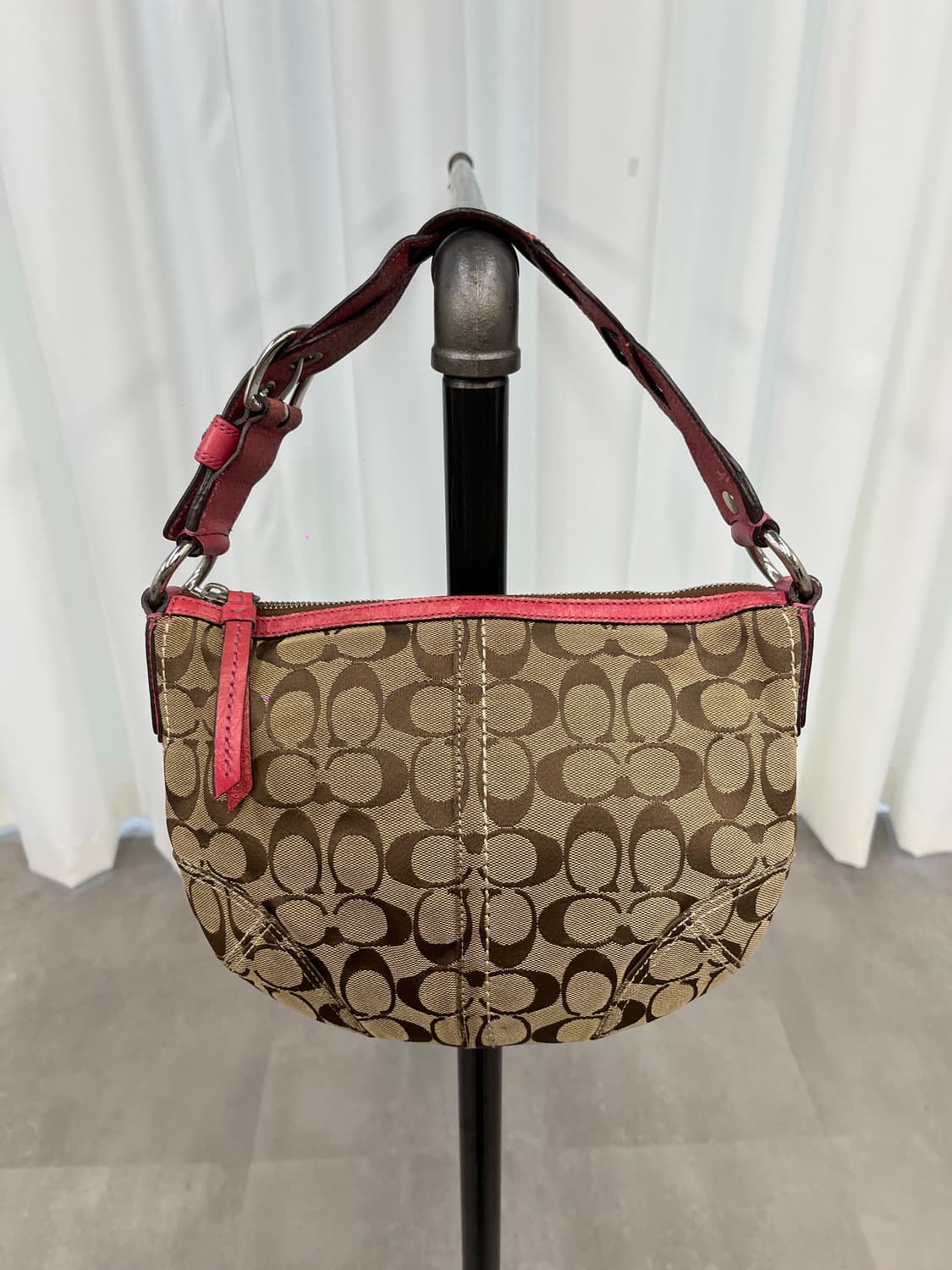 Coach Beige & Pink Bags 상품이미지1