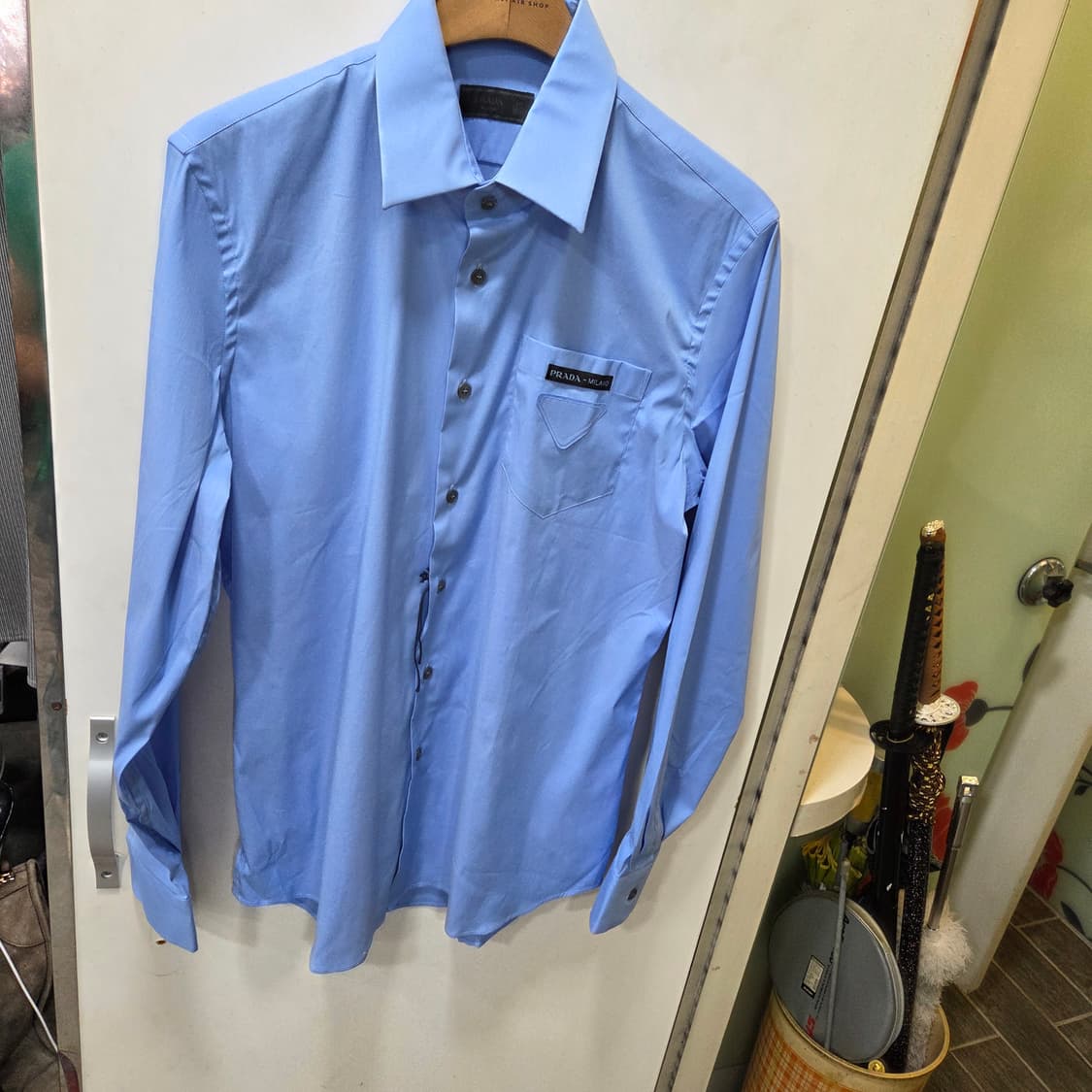 프라다 삼각로고 셔츠 새 제품 상품이미지2