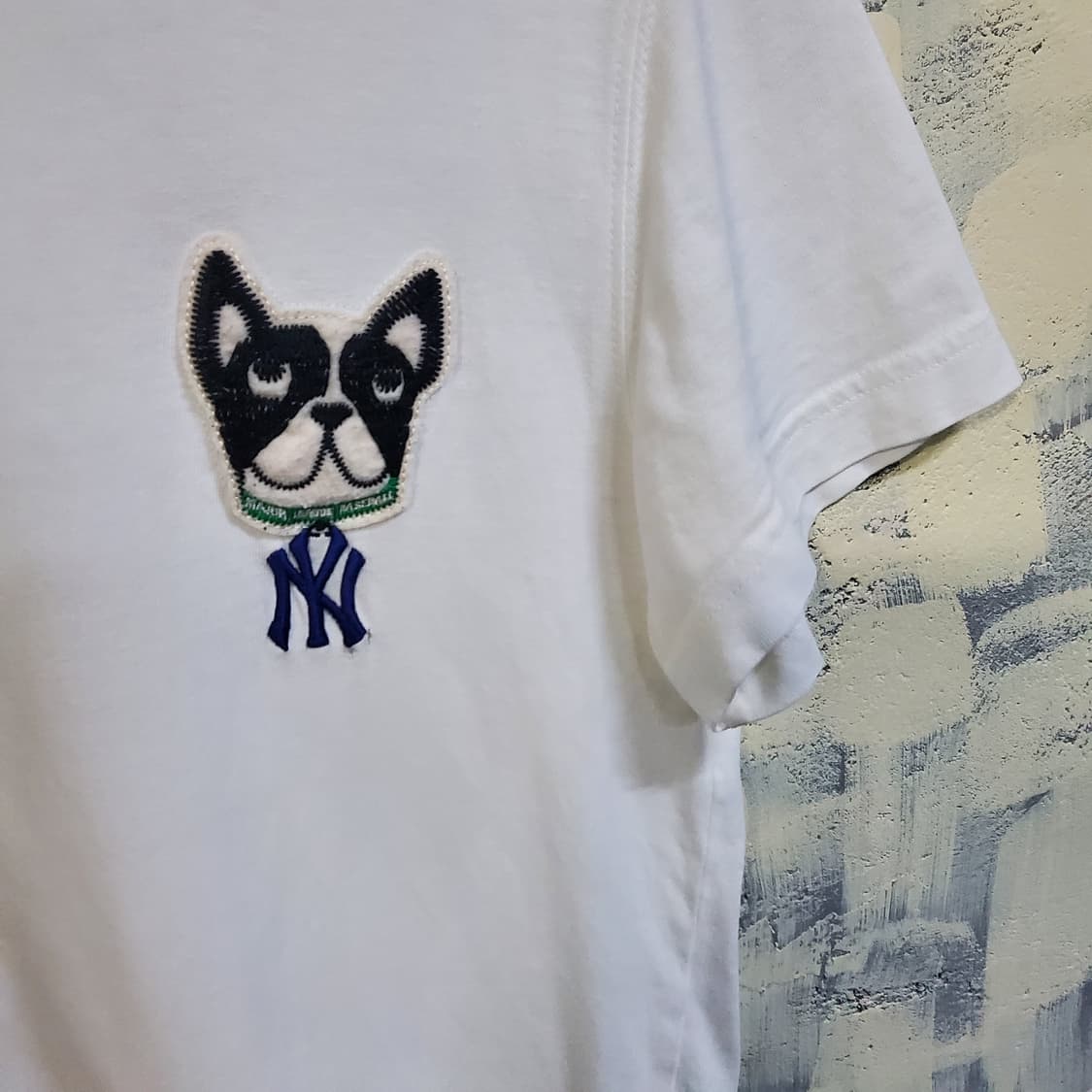 MLB 뉴욕 양키스 강아지 자수 반팔티 화이트  상품이미지3