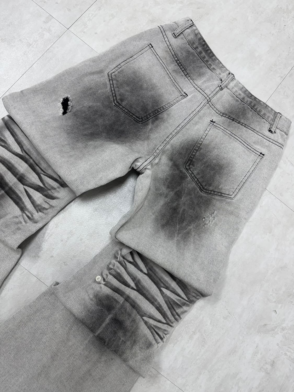 •Autumn Wind 더티 워싱 디스트로이드 데님 부츠컷 팬츠 상품이미지6