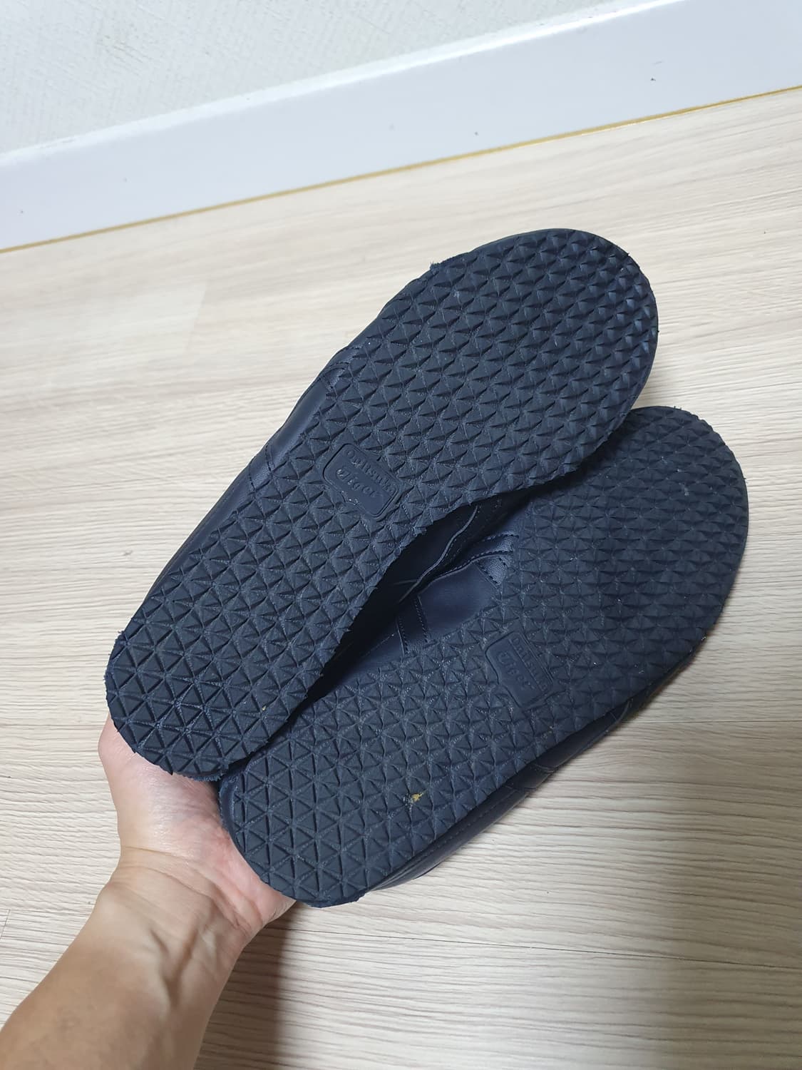 오니츠카 타이거 멕시코66 블랙 스니커즈 270 상품이미지7