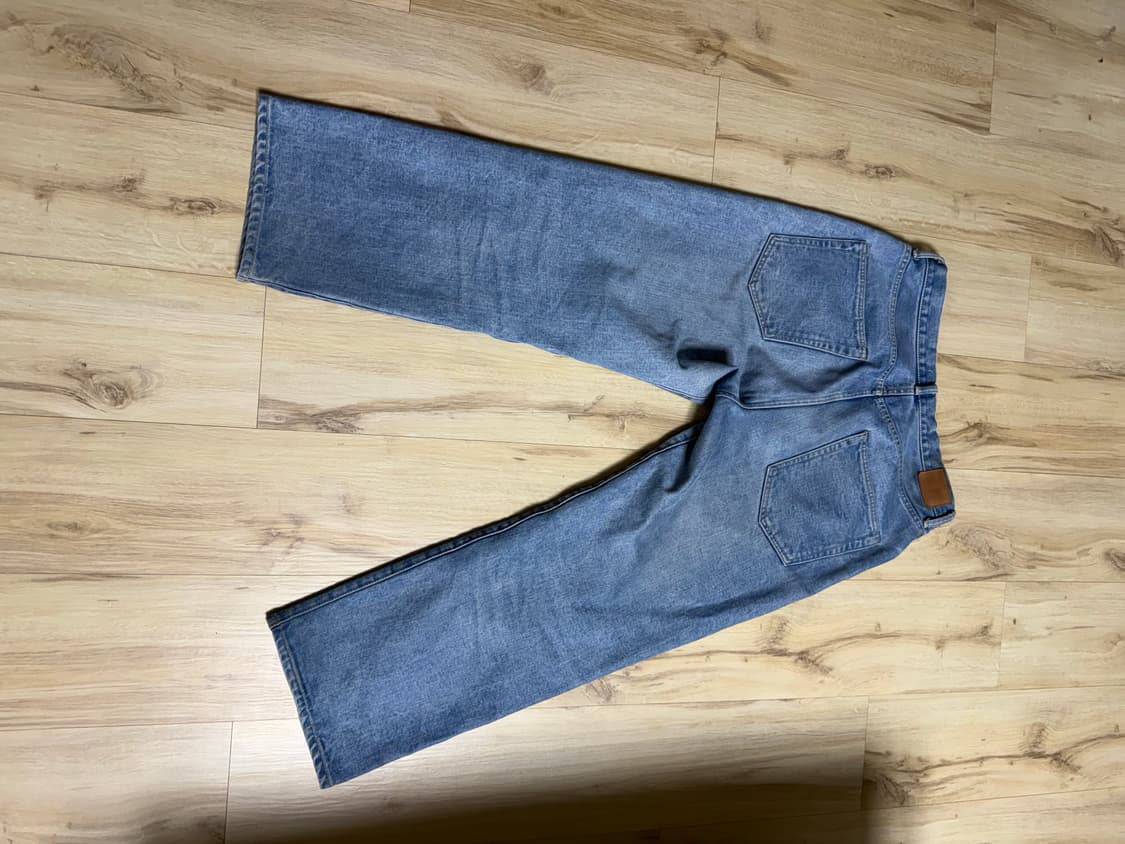 하츠키 와이드 테이퍼드 데님 아이스 블루 상품이미지2