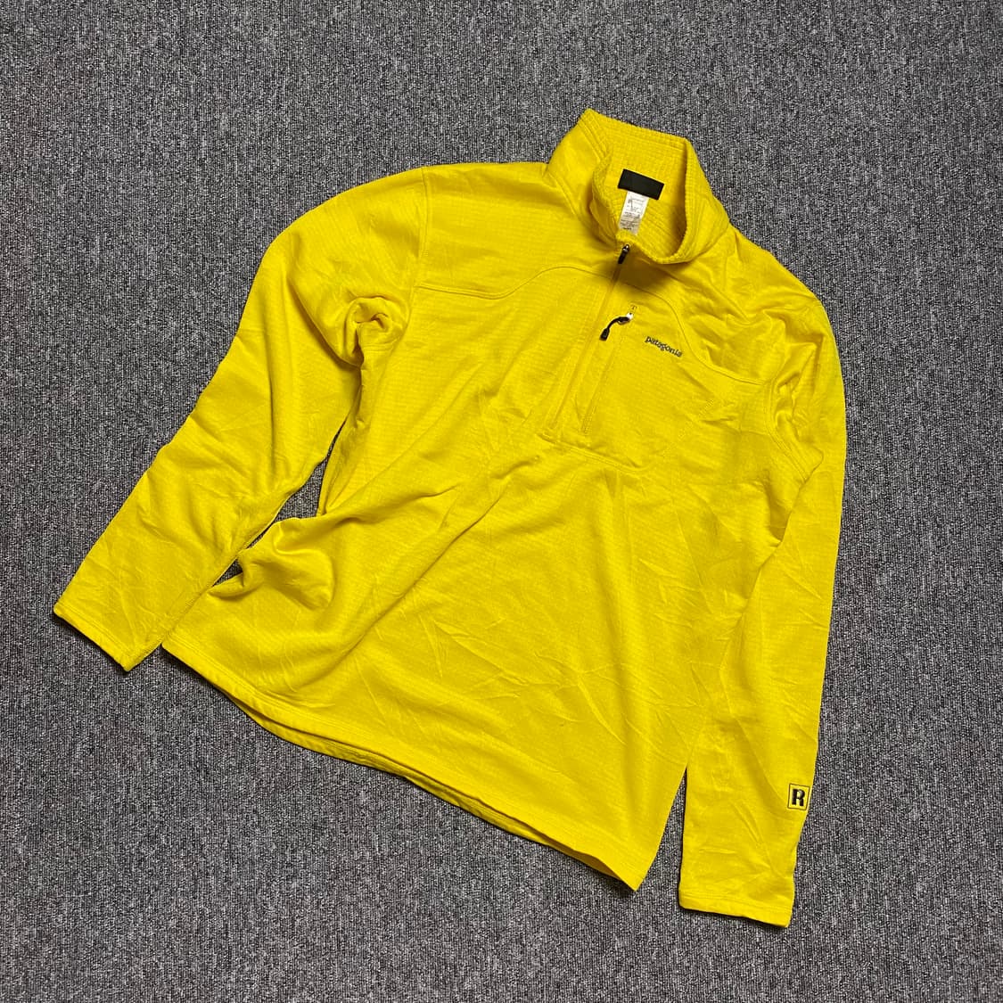🌊 Patagonia R1 Pull-over Yellow XL  상품이미지1