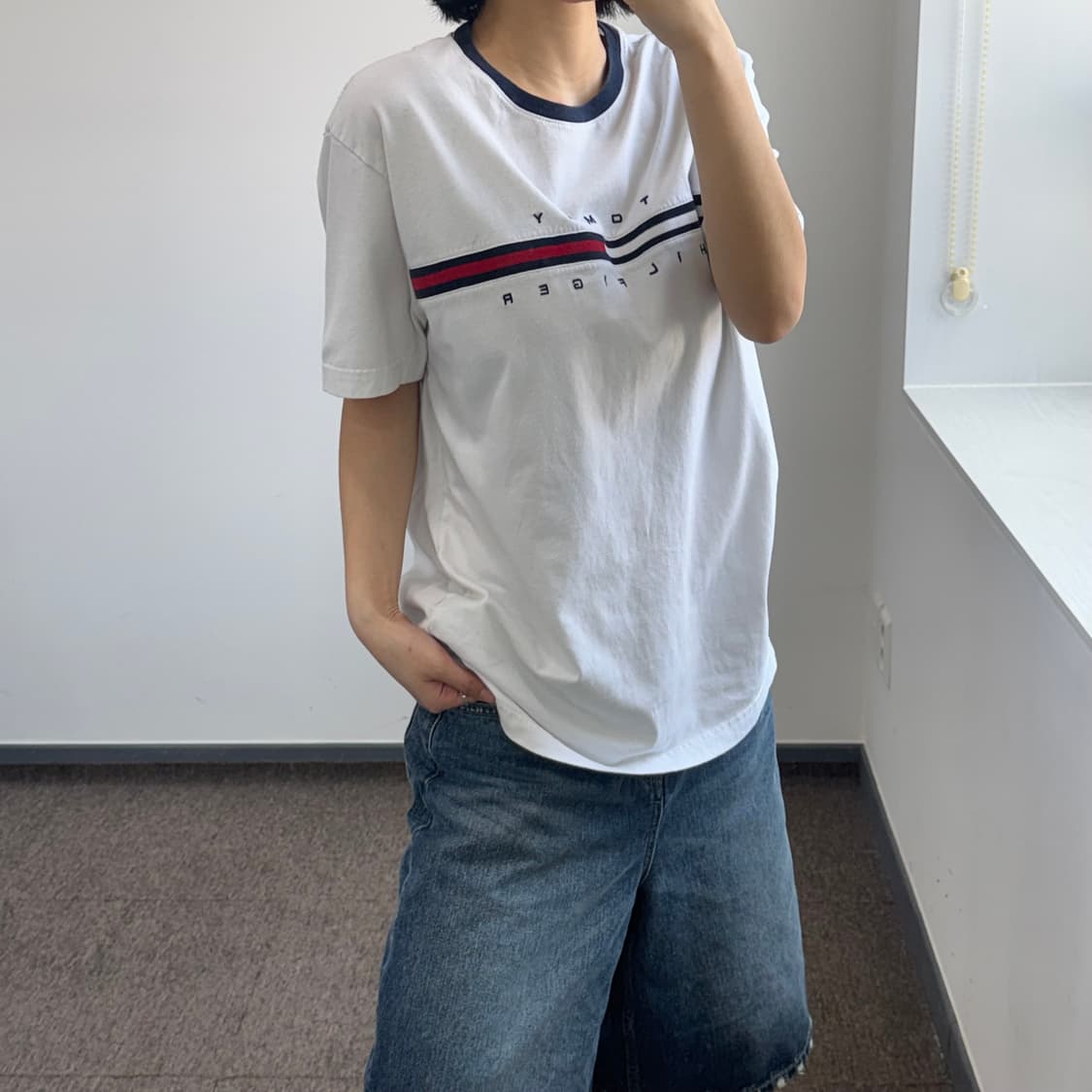 Tommy Hilfiger 타미힐피거 화이트 반팔 상품이미지2