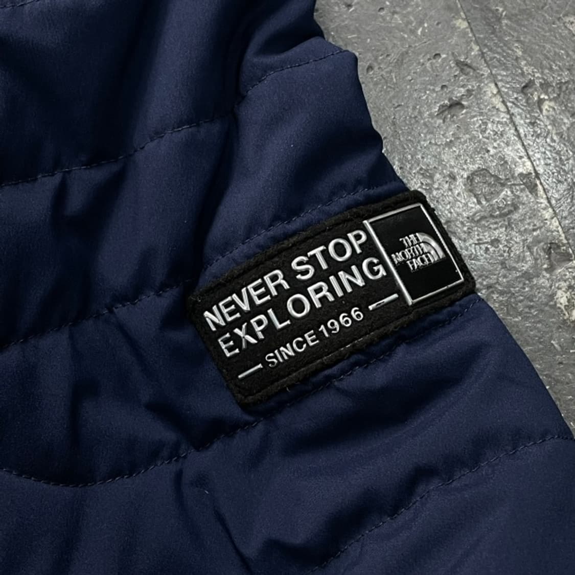 100 노스페이스 브이모션 방풍 패딩 상품이미지5