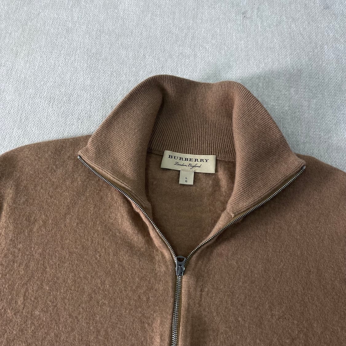 95 버버리 엘보우 패치 캐시미어 반집업 니트 상품이미지2