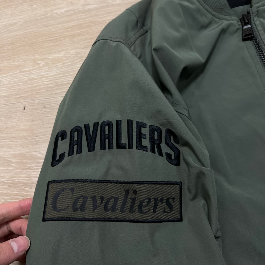 NBA 클리브랜드 캐벌리어스 와펜 MA-1 항공점퍼 [카키] L/100 상품이미지5