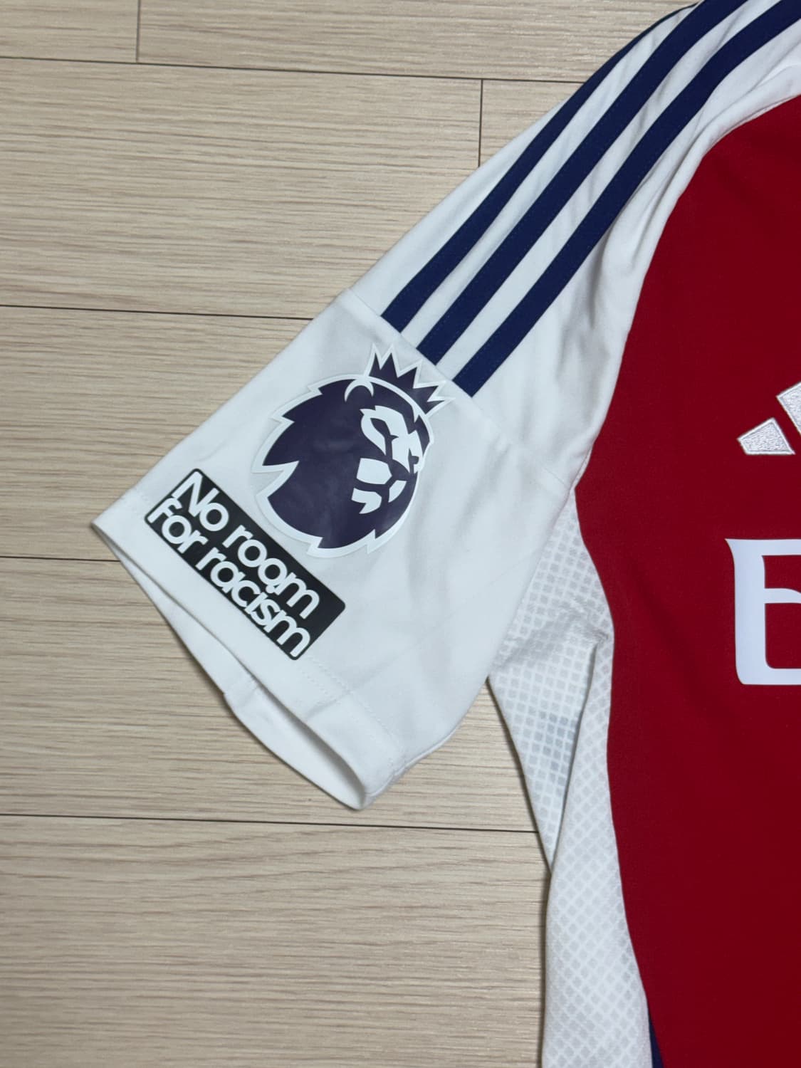 아디다스 24-25 아스날 홈 사카 유니폼 상품이미지3