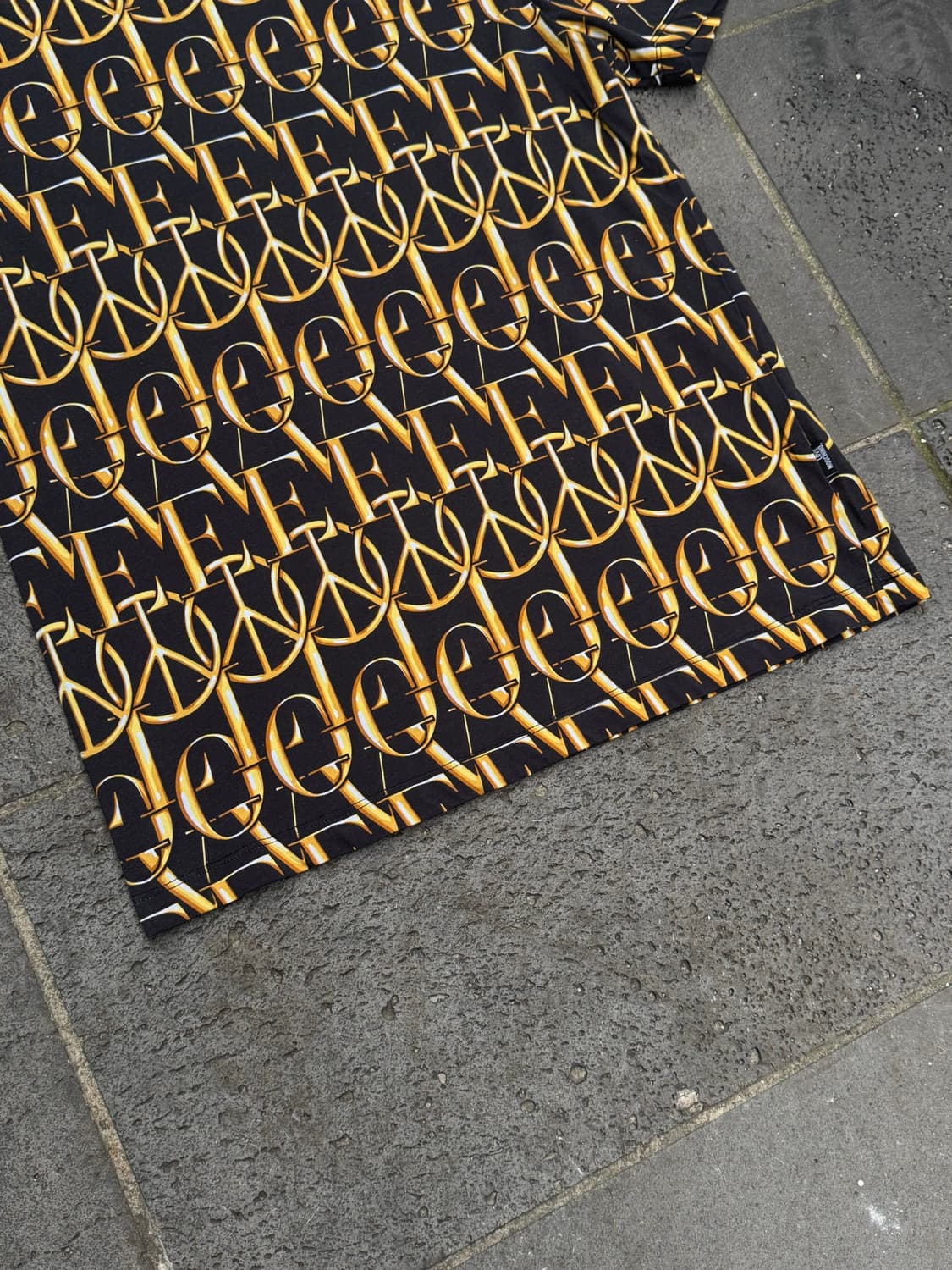 LOVE MOSCHINO – Monogram Pattern T-Shirt 상품이미지4