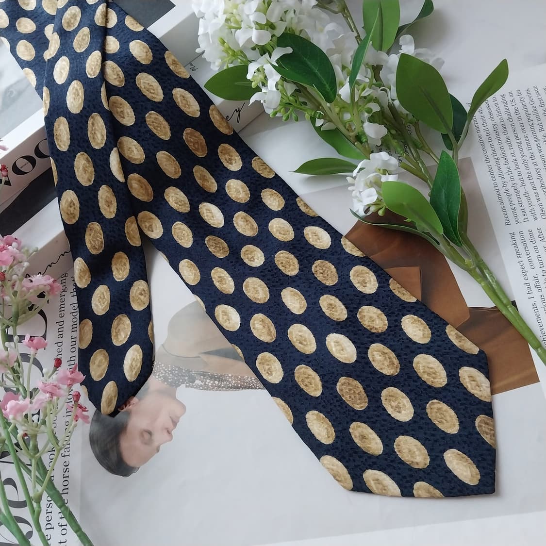 휴고보스 실크 네이비 도트 패턴 넥타이 9.7cm A+등급 K1673
 상품이미지4