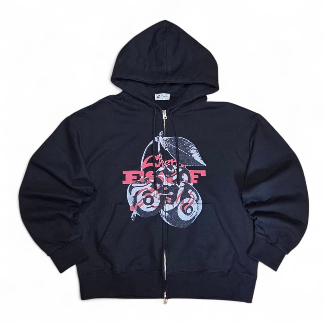 이스케이프프롬 블랙 체리밤 프린트 투웨이 후드집업 블랙 (실L)

 상품이미지1