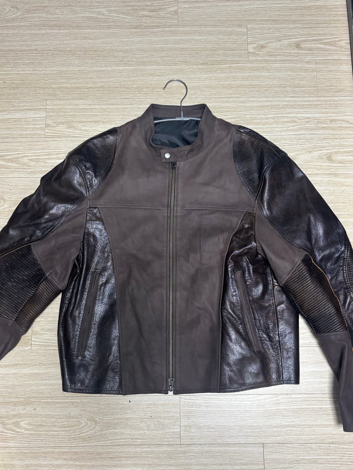 쿠어 믹스드 엠브로이더 바이커 점퍼 상품이미지3