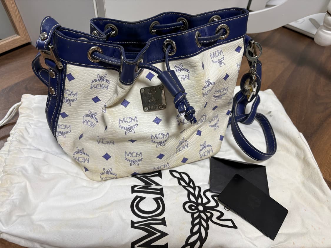 MCM 비세토스 화이트&블루 드로우스트링 버킷백  상품이미지3