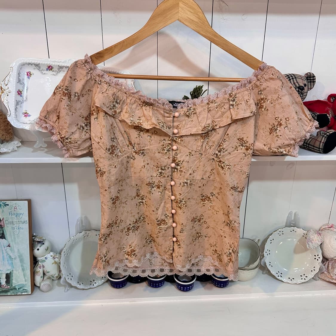 Ank Rouge(앙크루즈) 베이지 플로럴 오프숄더 레이스 블라우스 상품이미지1