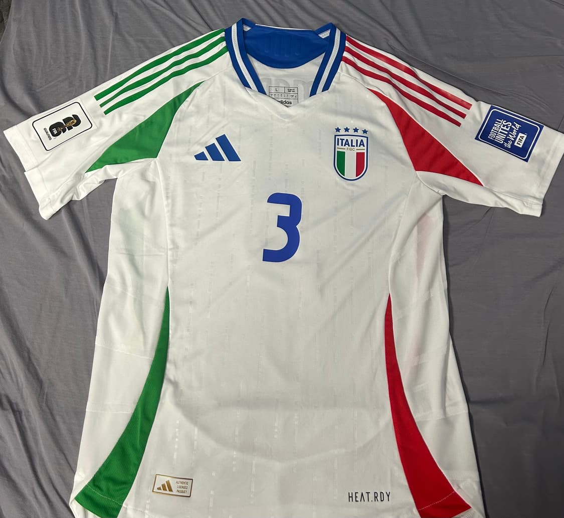 24/26 이탈리아 어웨이 어센틱 유니폼 상품이미지1
