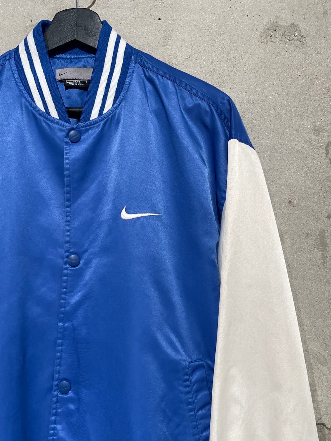 나이키 블루 스우시 나일론 바시티 자켓 상품이미지3