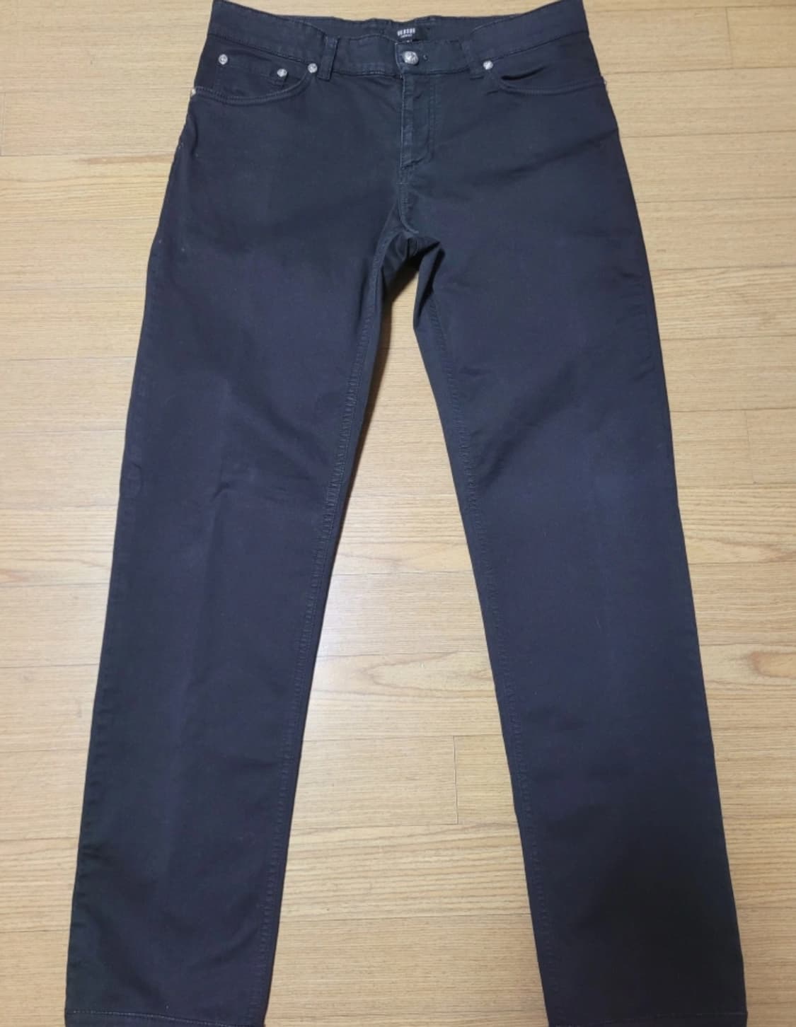 베르사체 VERSUS 코튼바지

 상품이미지2