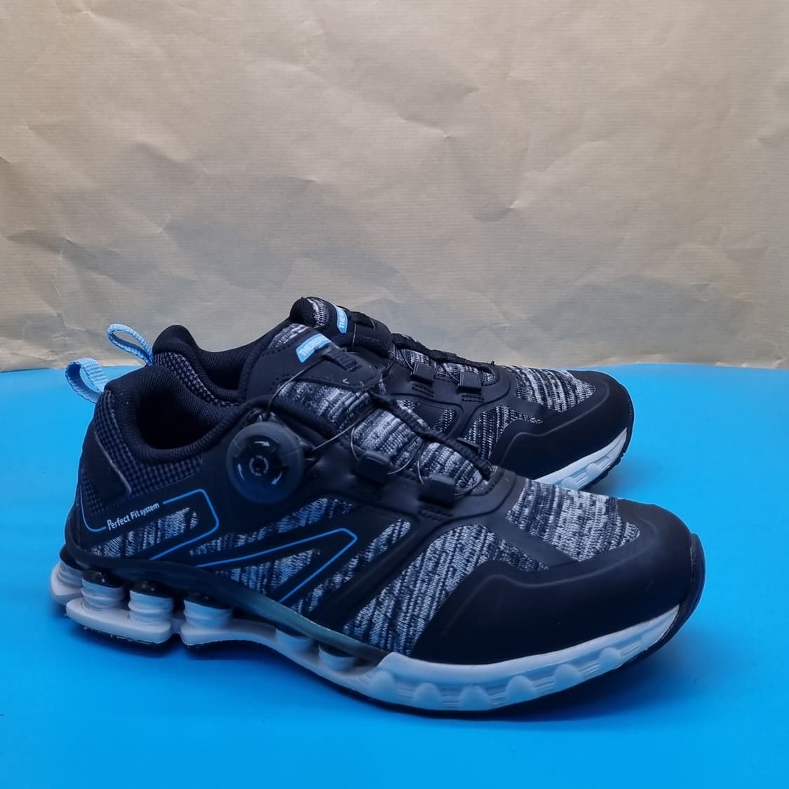 레드페이스 러쉬 에어니트 워킹화250  상품이미지1