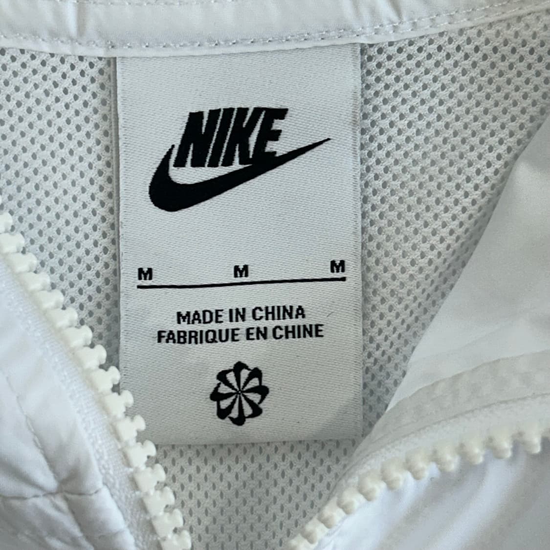 Nike 나이키 스몰로고 화이트 바람막이 상품이미지6