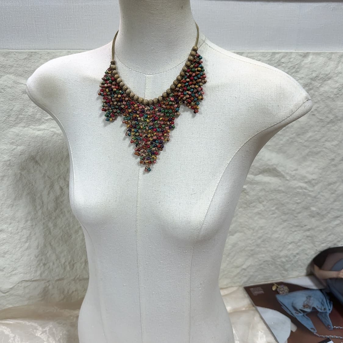 빈티지 컬러톤 우드 태슬 목걸이 상품이미지1