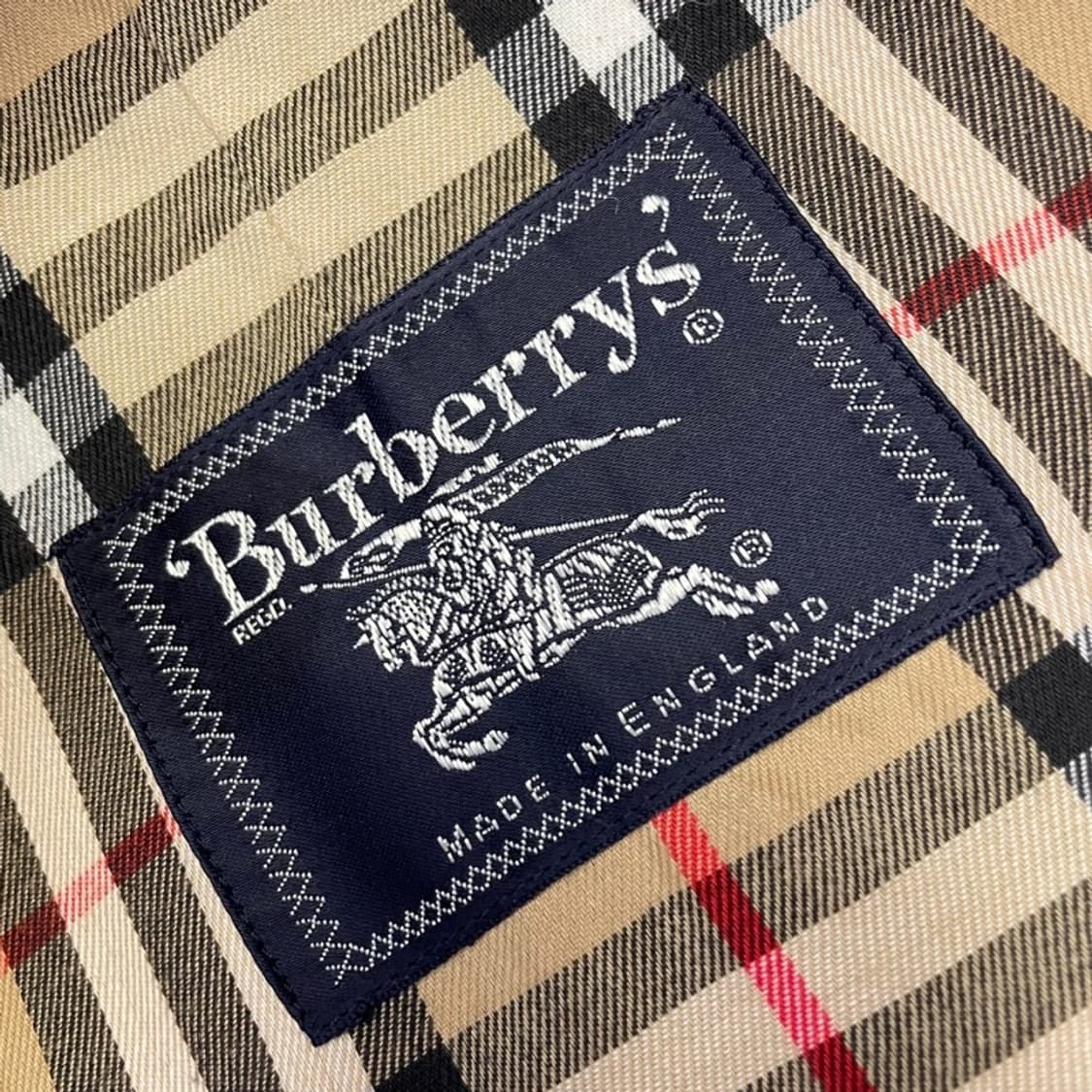 정품 버버리 남성 싱글 트렌치코트 상품이미지6