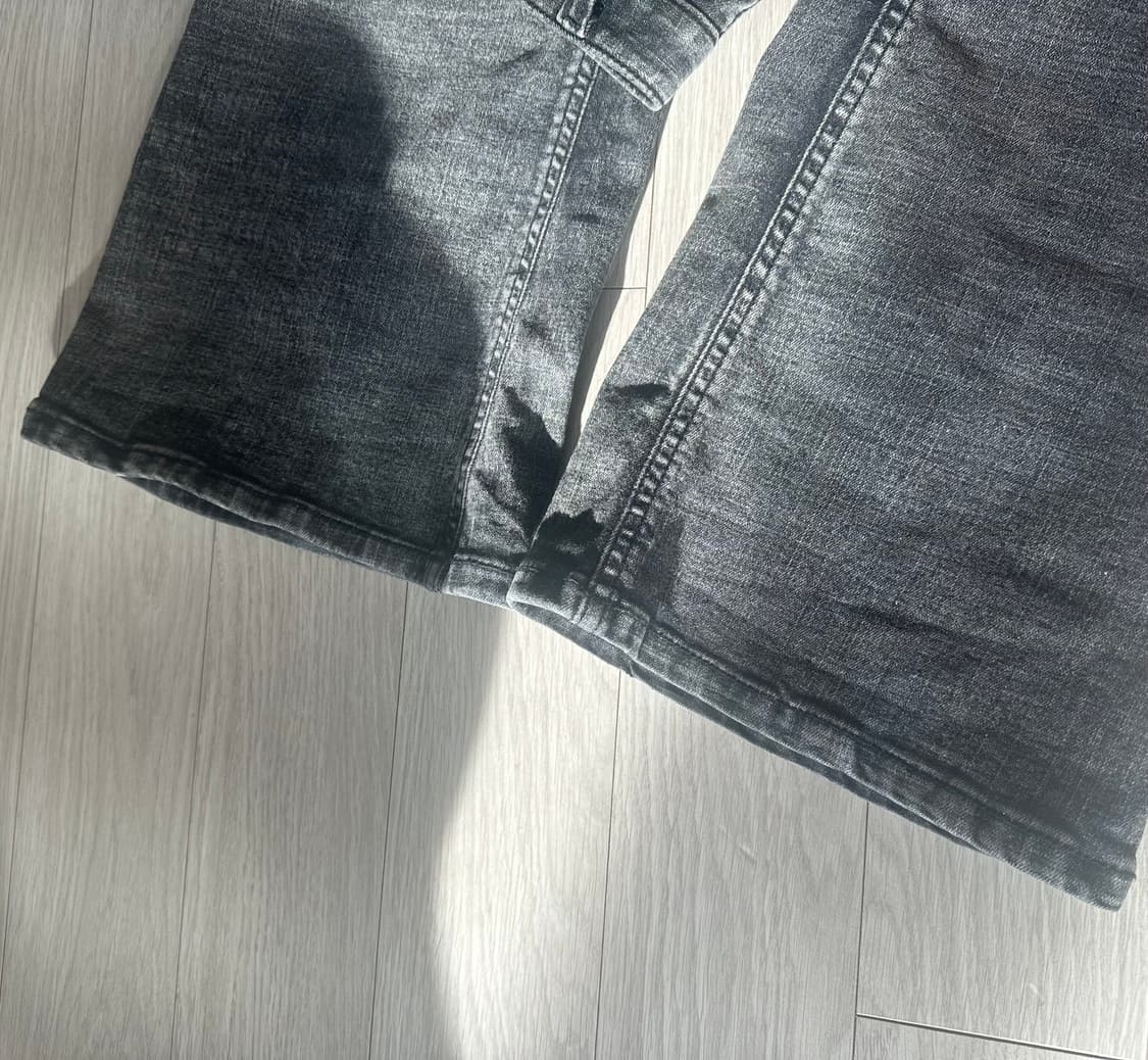 아워글라스 ourglass 슬림핏 부츠컷 데님 상품이미지5