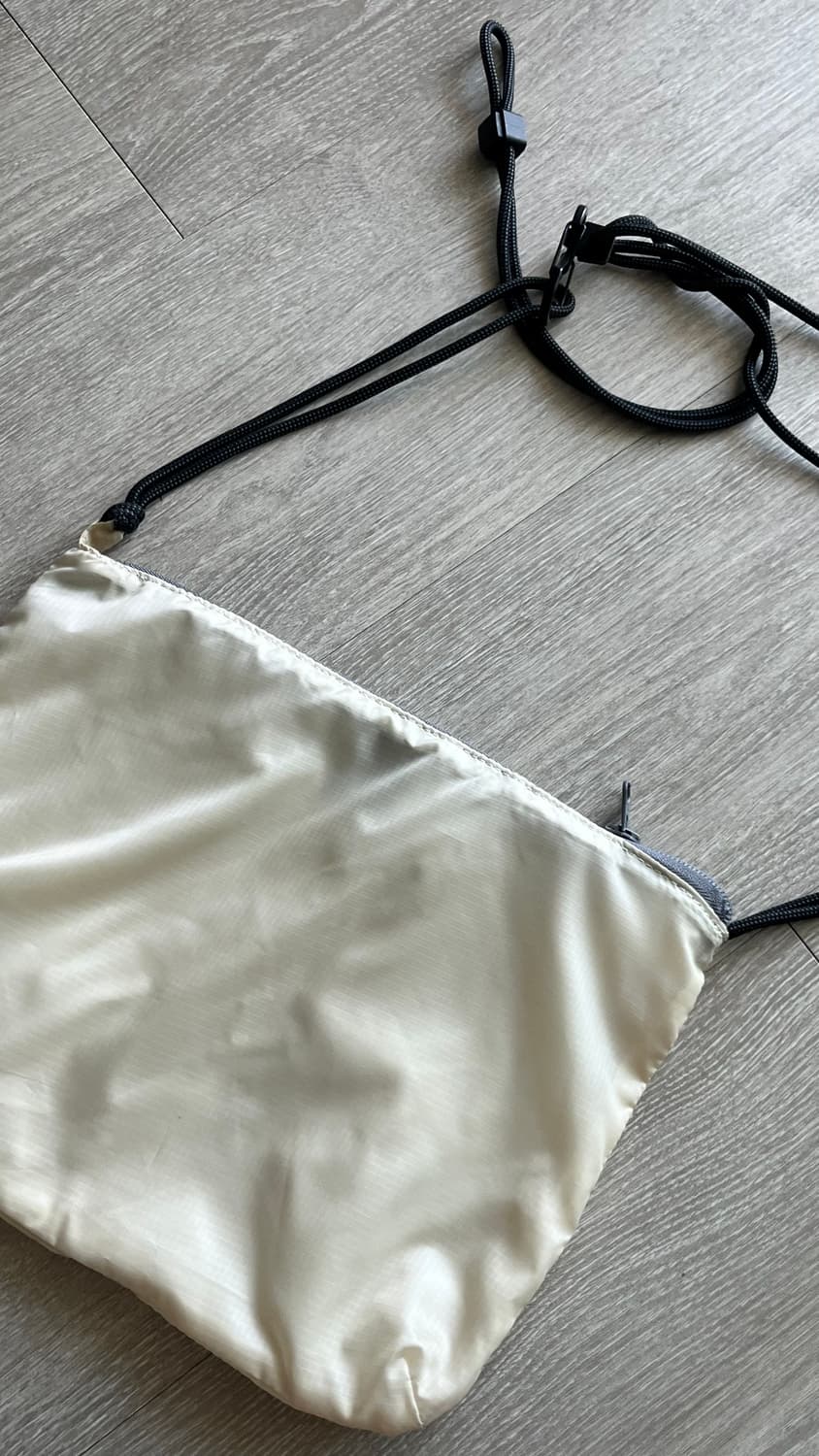 더콜디스트모먼트 TCM mini logo ripstop cross bag 상품이미지2