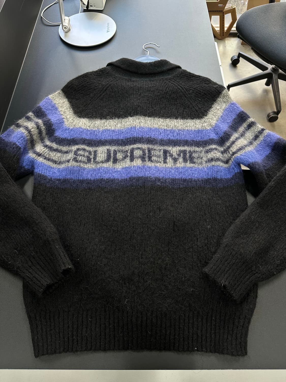 슈프림 19FW 브러쉬드 백로고 울 스웨터 집업 상품이미지5