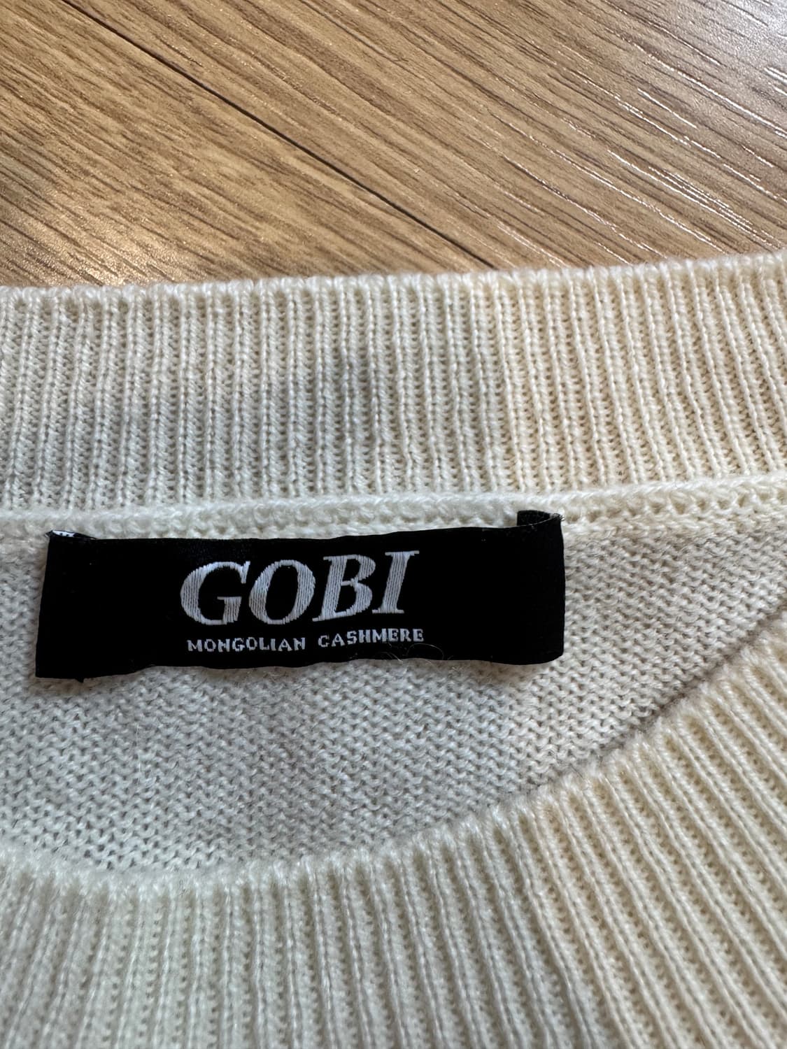 고비 캐시미어100% 니트  상품이미지4