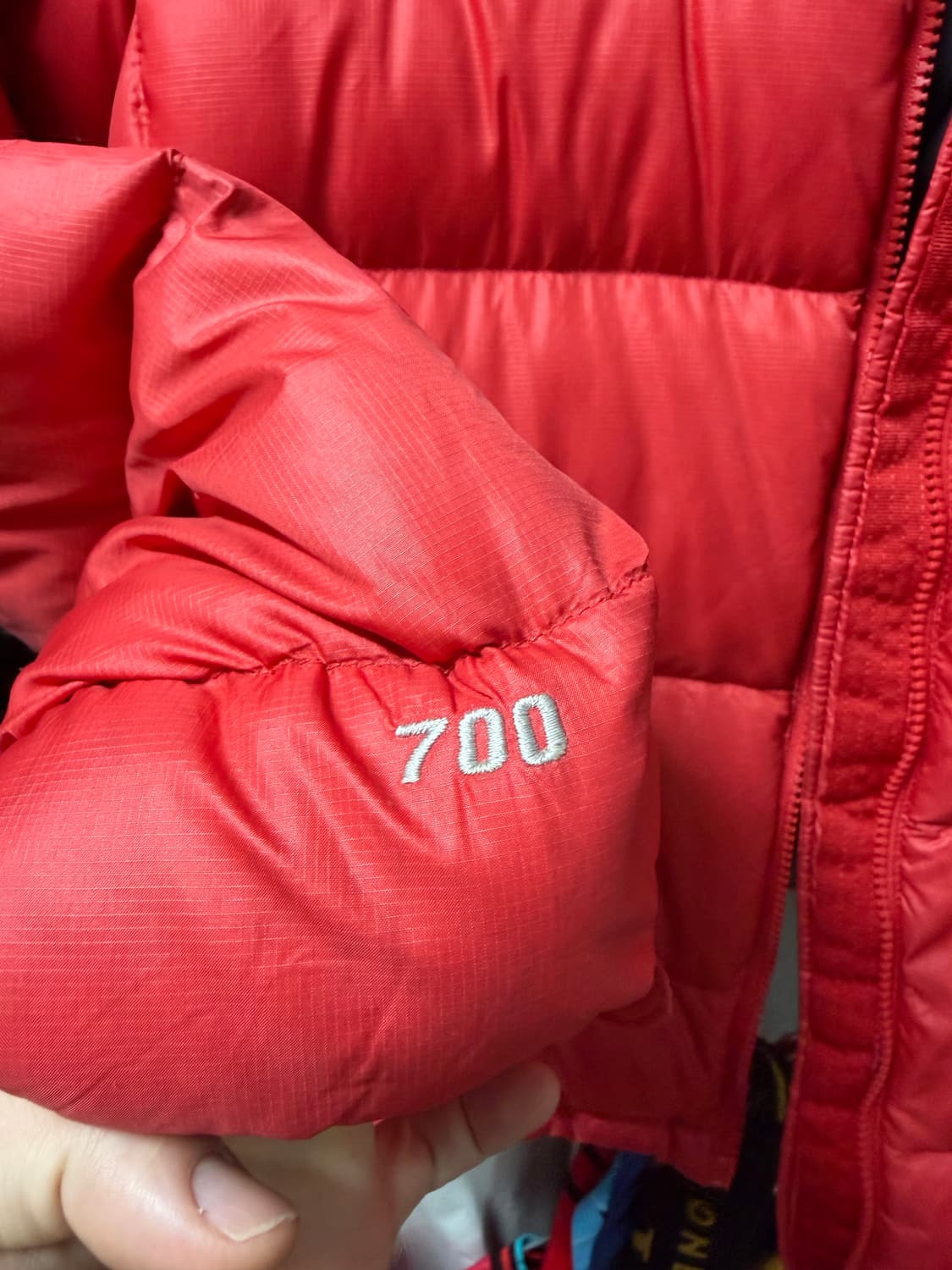 노스페이스 700 눕시 구스다운 패딩 레드 상품이미지4