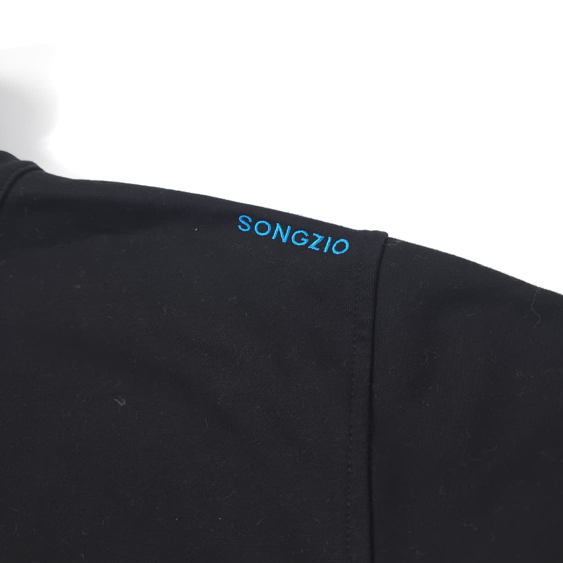 송지오 나르시스 코튼 하프집업 스웻셔츠 블랙 (M-L) 상품이미지3