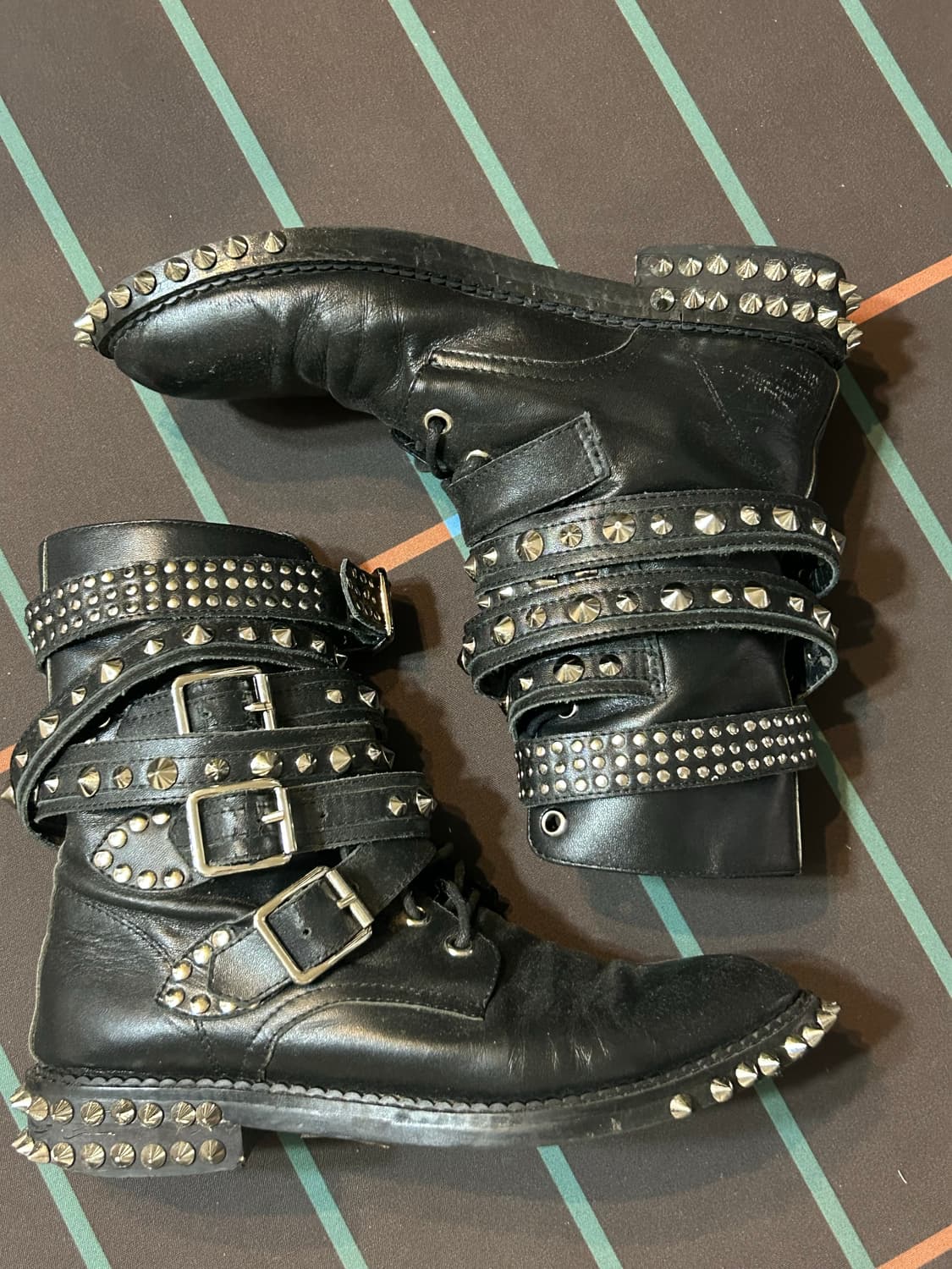 ysl 생로랑 스터드 버클 부츠 37 상품이미지5