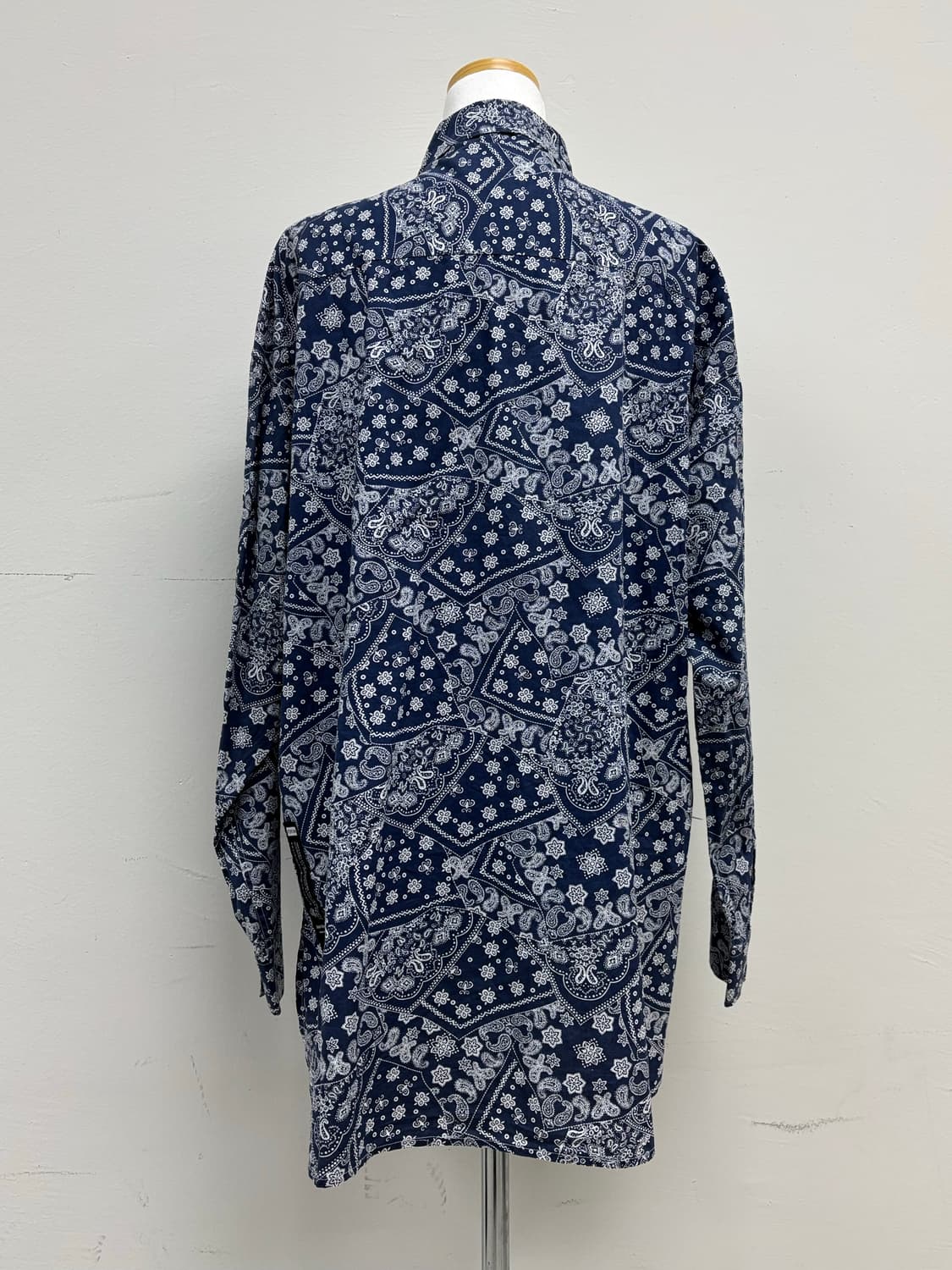 빈티지 네이비 페이즐리 셔츠 상품이미지3