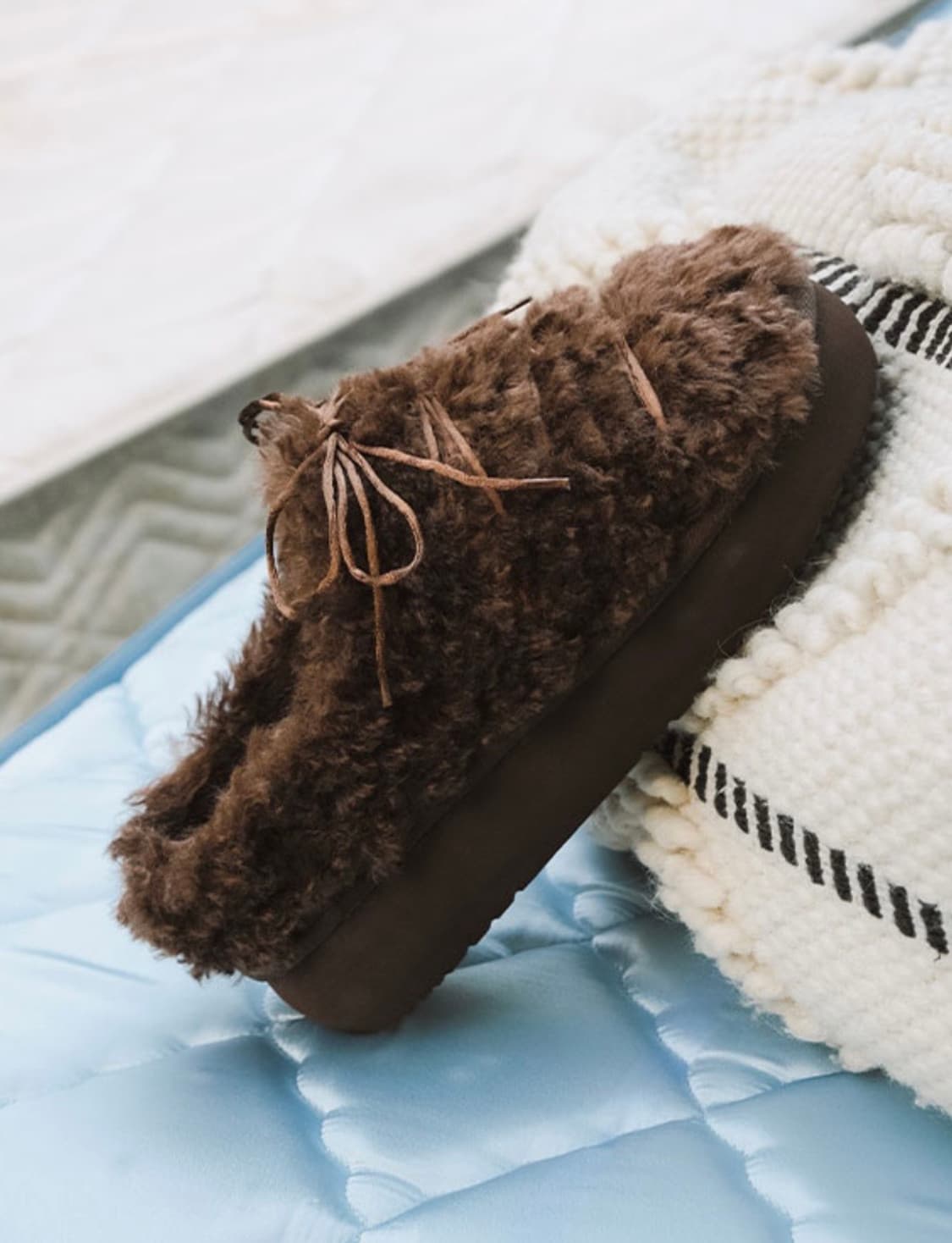 [새상품] 락피쉬웨더웨어 컬리 퍼 뮬 슬리퍼 상품이미지1