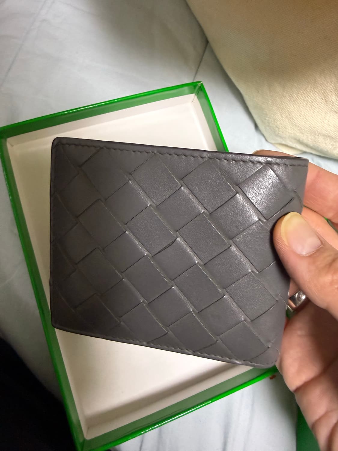 보테가베네타 인트레치아토 반지갑 (그레이) 상품이미지4