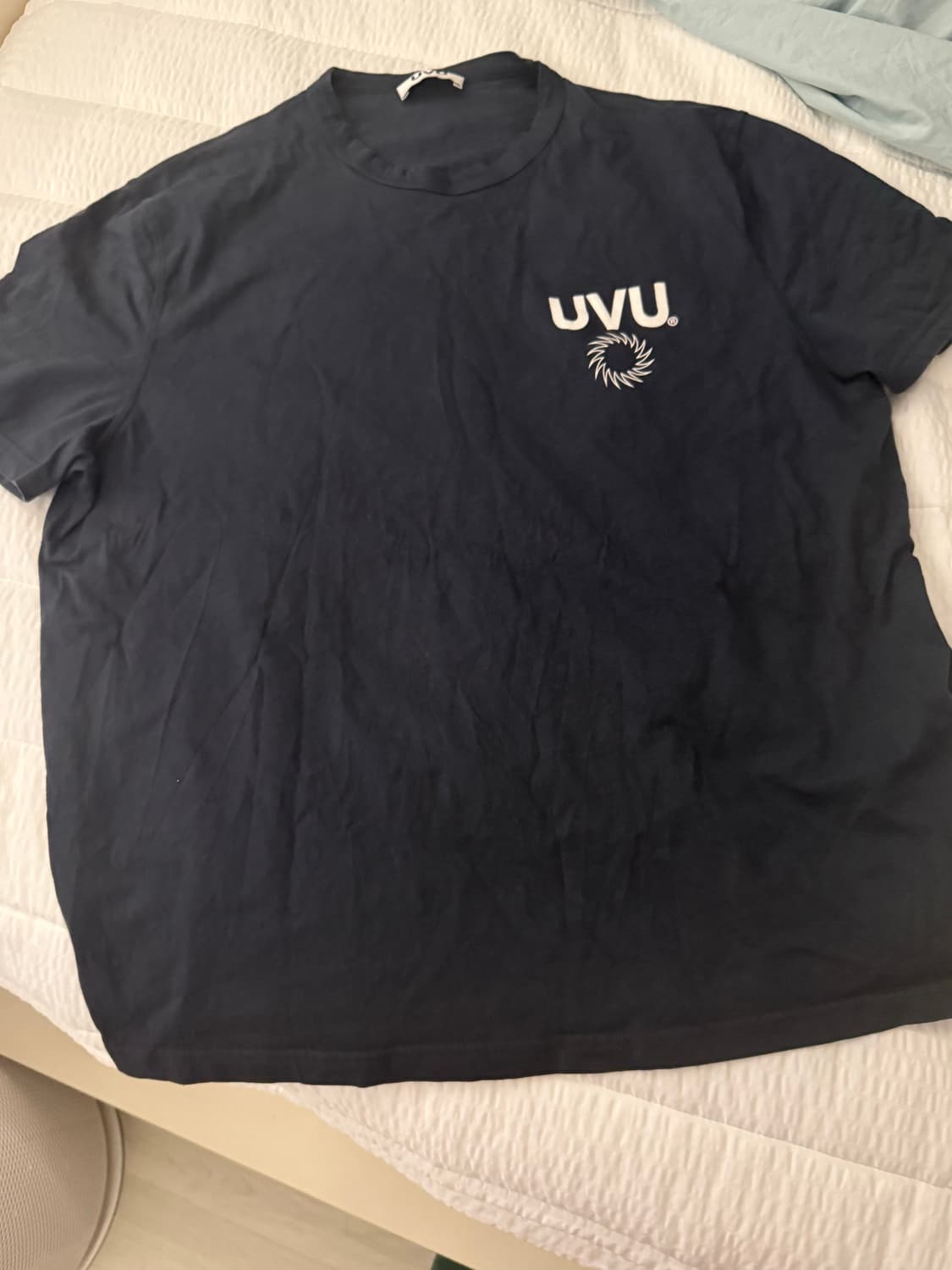 uvu 인시그니아 반팔티 m 상품이미지1