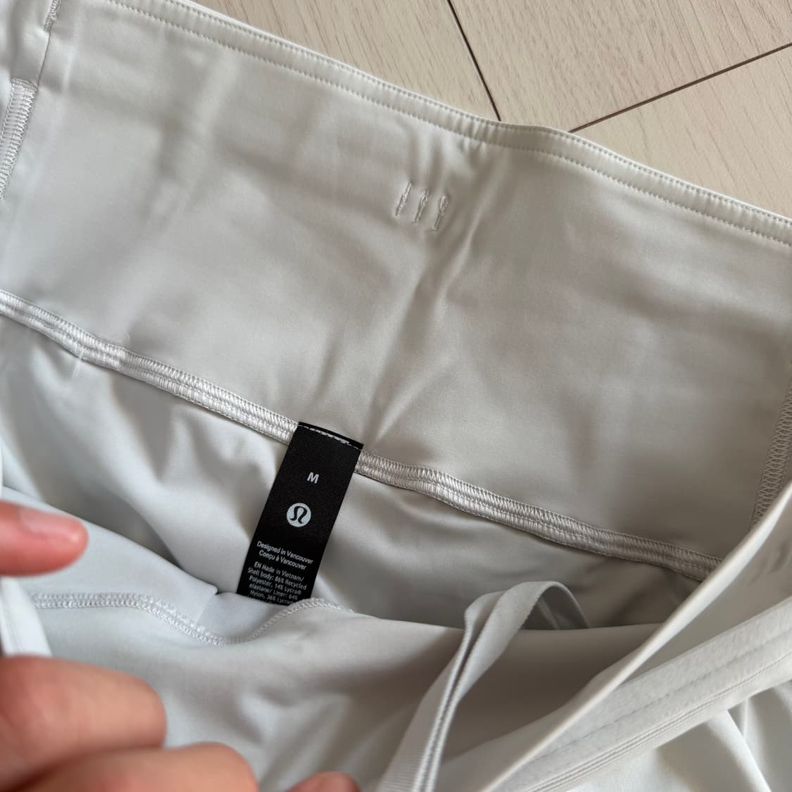 룰루레몬 패스트 앤 프리 멀티 포켓 러닝 쇼츠 m 새상품 판매합니다. 상품이미지2