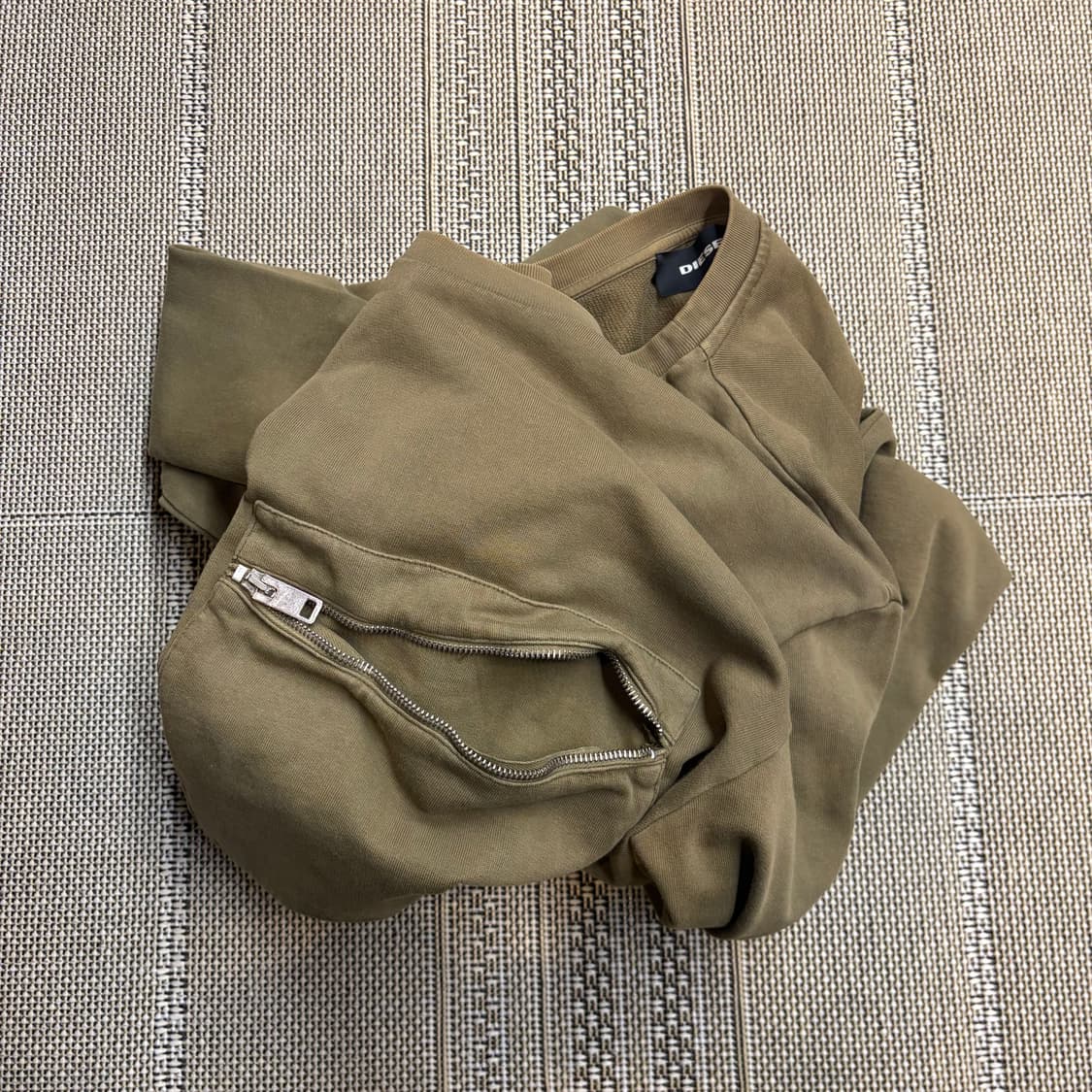 디젤 하드 올리브 페이딩 집 포켓 스웻셔츠 상품이미지5