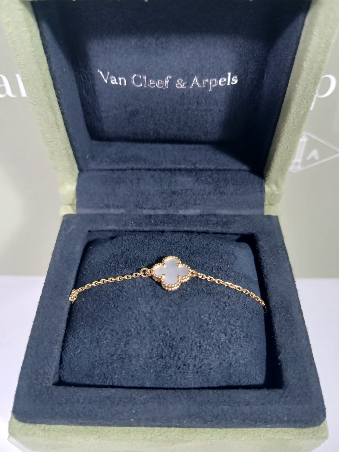 반클리프 알함브라 스위트 팔찌 VCARF68800 상품이미지3