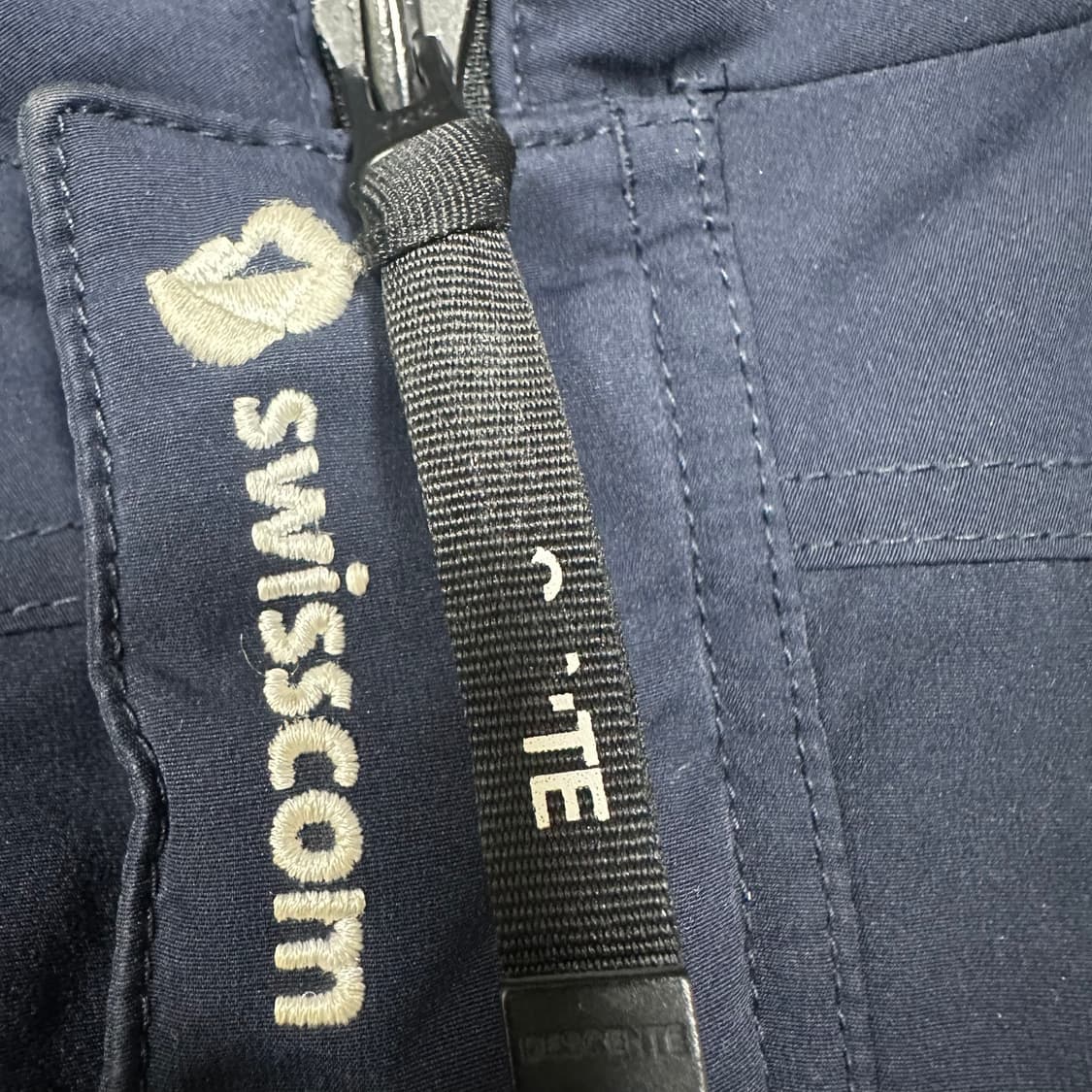 ✨ (바배) 데상트 대장급 스페셜라인 스위스스키팀 미드 덕다운 패딩  상품이미지6