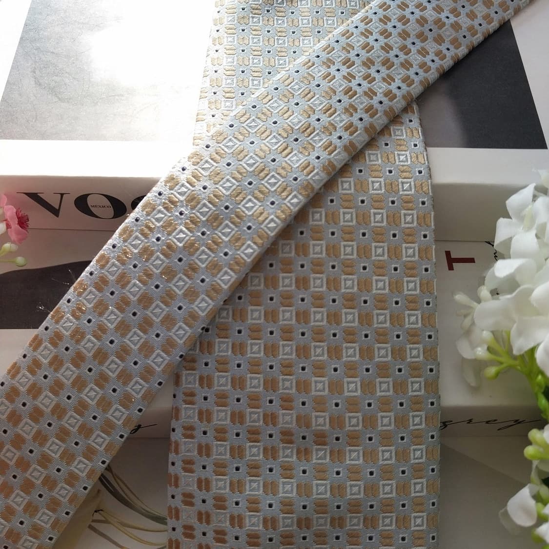 휴고 보스 실크 스카이블루 패턴 넥타이 8.5cm A+등급 K1902
 상품이미지5