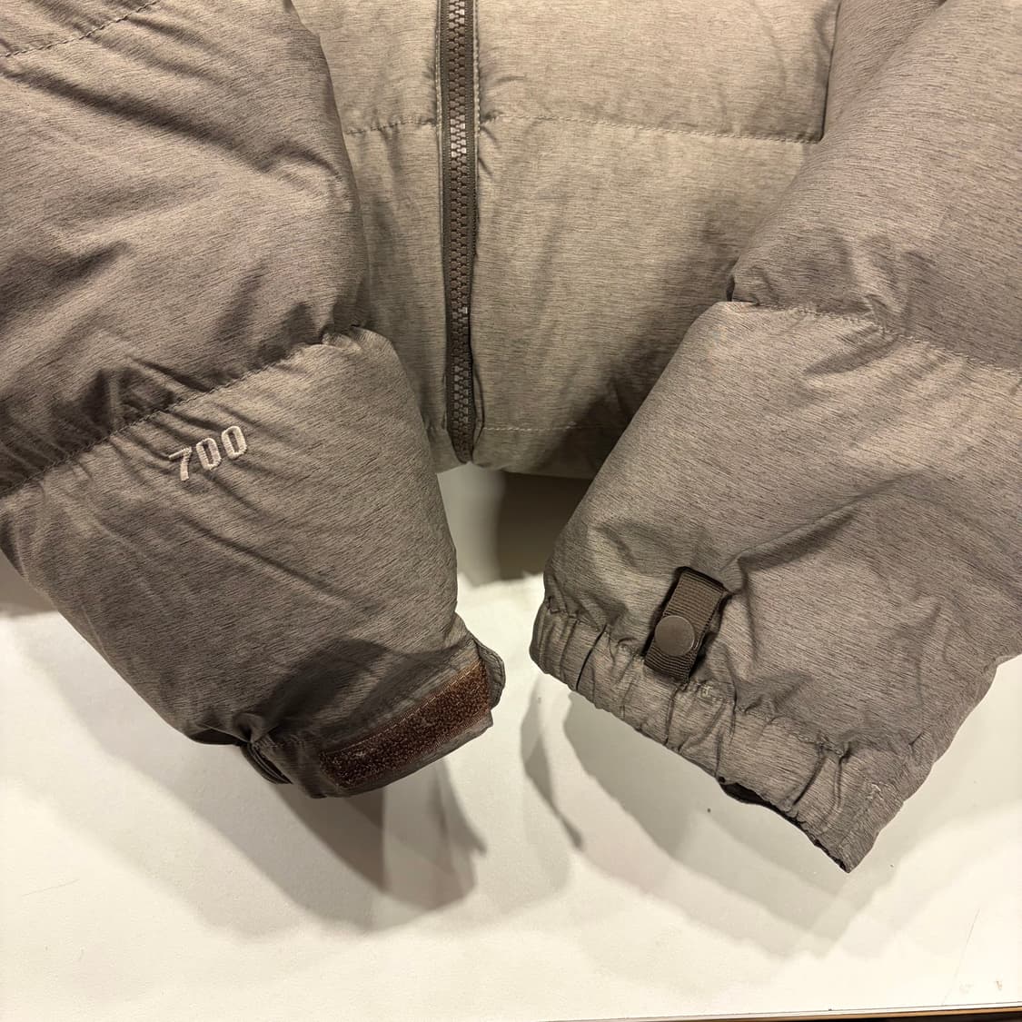 [105] 노스페이스 700 구스 눕시 패딩 브라운 B431 상품이미지6